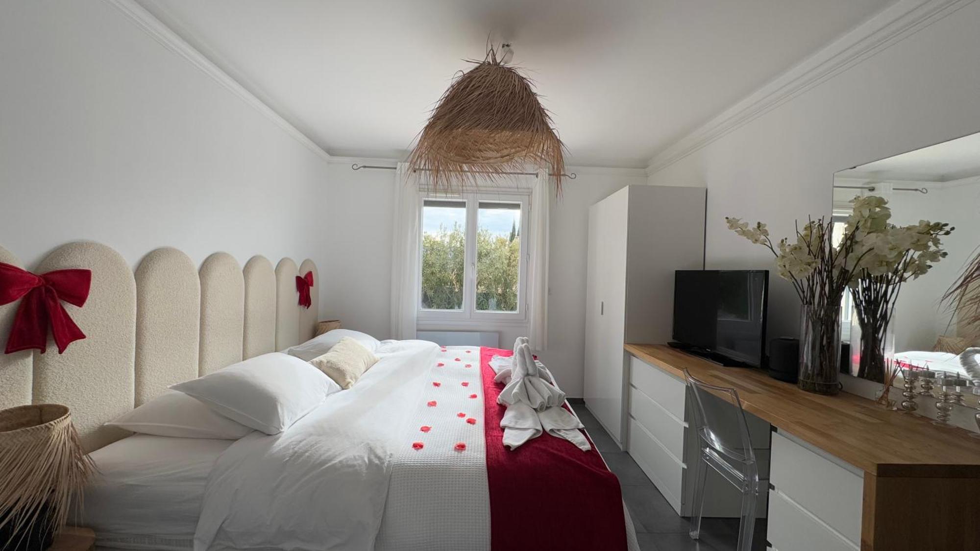 Casa Amor & Spa, Appartement Suite Jacuzzi & Piscine Chauffee Montfort-sur-Argens Εξωτερικό φωτογραφία